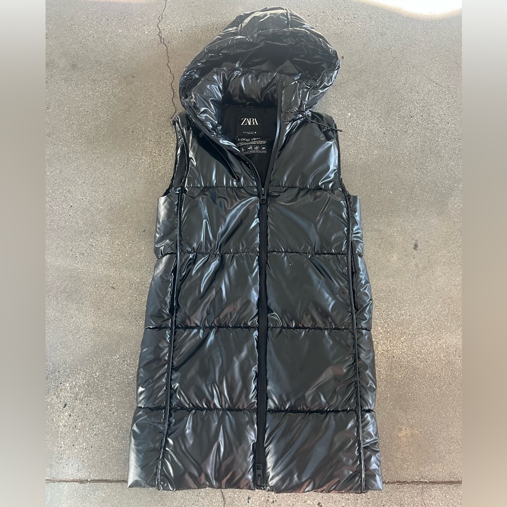 Zara Shiny Black Puffer Vest